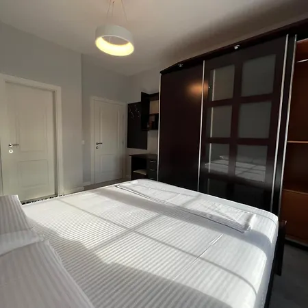 Gallery - Center View