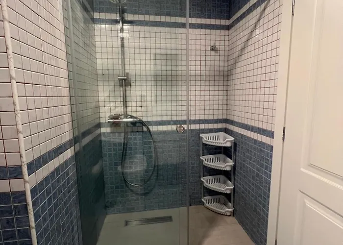 Apartment Gallery - Center View