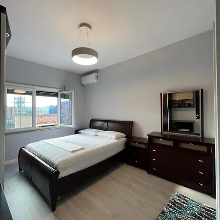 Apartment Gallery - Center View *