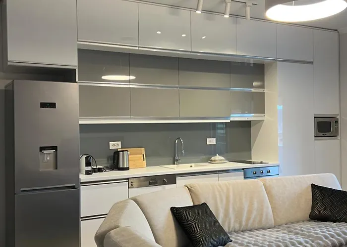 Gallery - Center View