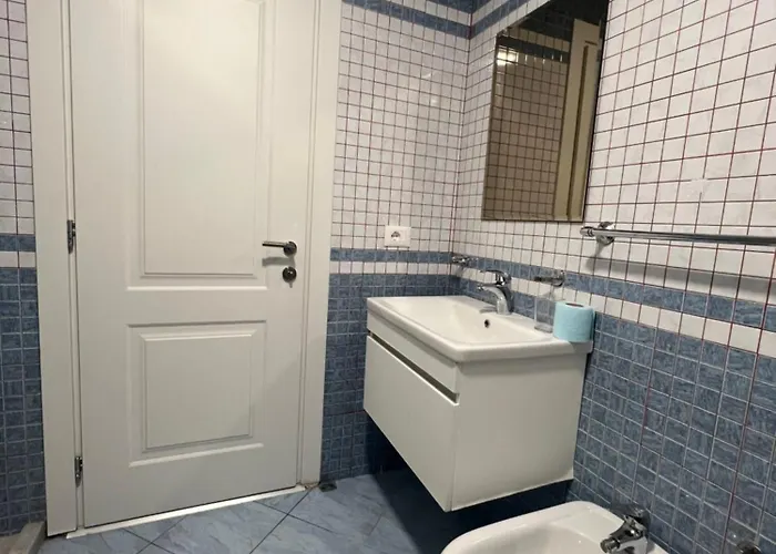 Gallery - Center View