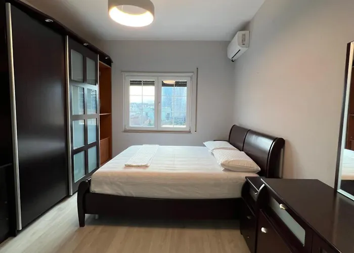 Gallery - Center View تيرانا