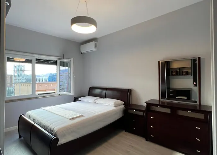 Apartman Gallery - Center View *