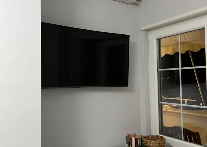 Gallery - Center View شقة